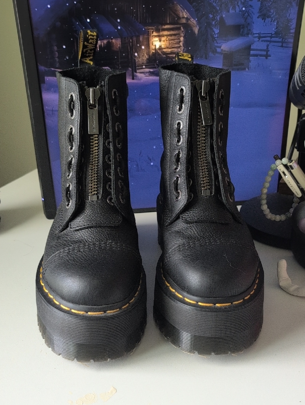 Dr. Martens Sinclair Max